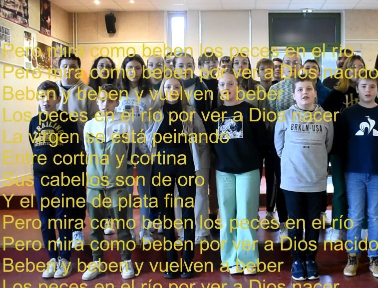 Les élèves hispanisants entonnent des « Villancicos », chants de Noël traditionnels d’Espagne